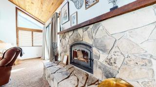 Mammoth Hygge - Centrally Located - 4