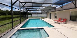 South Facing Pool with Lake View - Ideal for Families & Couples - 0