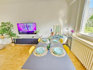 City Comfort 1BR flat with terrace view - 3