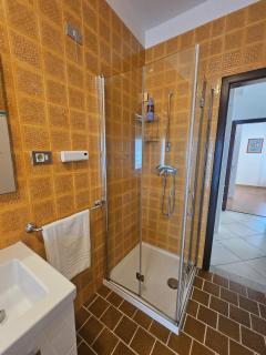 Amanda Apartments - 1