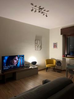 Simona Home Milano Bocconi, Naviglio, Duomo, Prada, IEO, IULM, Assago Forum - 6