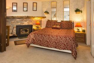 Mountain Shadows #F02 - Near Shuttle & Shopping - 5