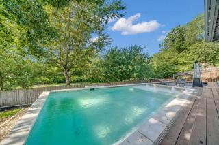 Quiet Family Friendly Getaway - Pool, 2 King Beds - 8