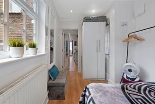 Stylish Apartment - 3
