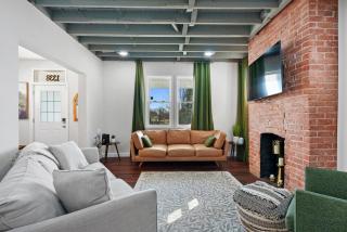 Cozy escape with Hot Tub, ideal for family & friends - 0