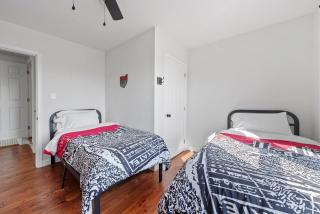 Cozy escape with Hot Tub, ideal for family & friends - 1