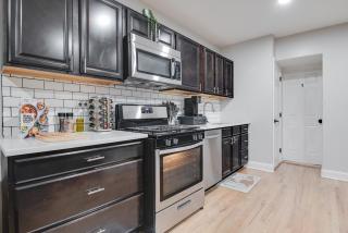 Modern 2BR Near H St Walk to Union Market and Metro - 8