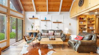 Classic A-Frame Cabin w Hot Tub Deck Easy Access Near Ski Lake Summit Haven by AvantStay - 1