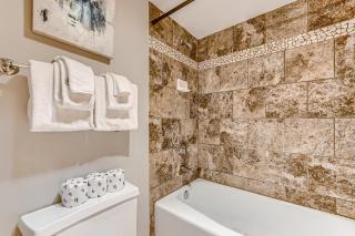 Ten Mile Circle Apartment 291 - 2