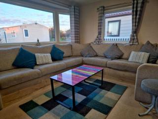 Birchington Vale Trieste - Sleeps 8, pet friendly & Family friendly - 4