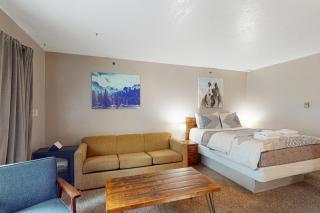 Yosemite West Condo B104 - 7