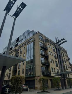 Custom House Square Penthouse - 3