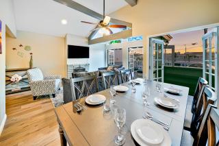 Perfect Newport Beach Location With Balcony Spa II - 4