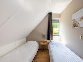 Villa in Medemblik near Waterfront - 6