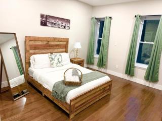 Spacious 3BR Townhome Near DC Top Attractions - 7