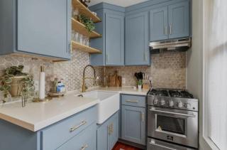 Charming Victorian Apartment - 0