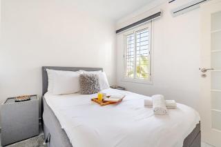 Apartment with Pool 7-Minute Walk to Tamaris Beach - 8