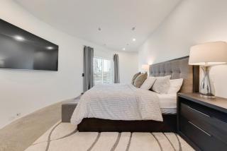 Unique Round House, Near State Fair, Modern Luxury - 9