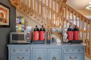 SureStay Plus Hotel by Best Western Litchfield - 4