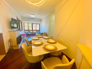 Apartamento Premium p/ 6 – Ao Lado da Rua Torta - 0
