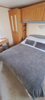 Seaside Caravan Goldensands Kinmel Bay-Sleep 6 - 1