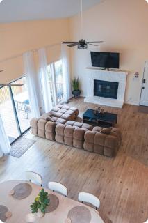 Rosewood Loft Entire Building - 0