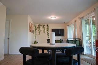 Rosewood Loft Entire Building - 8