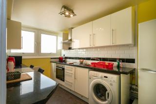 2 Bedroom City Centre Apartment - 3