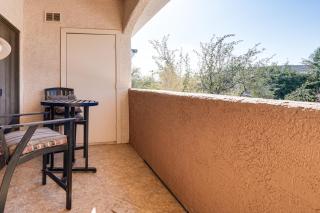 3 Mi to Westgate District Condo with Pool Access - 7