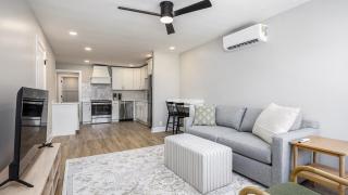 The Nomad 8BR Buyout 32 Guests in Hillsboro - 4