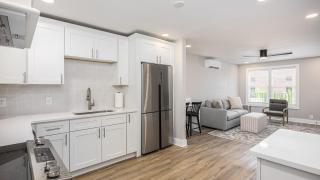 The Nomad 8BR Buyout 32 Guests in Hillsboro - 3
