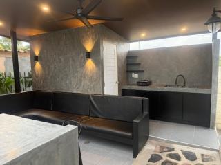 Mae Phim -Beachfront living in a villa with a private pool ! - 2