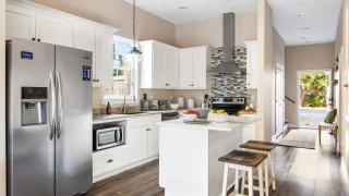 Sleeps 18! Private Pool, Hot Tub, Near Beach Miramar Dream House by AvantStay - 2