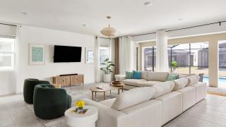 Sleeps 25 In Solara Resort Near the Theme Parks Coconut Breeze by AvantStay - 8