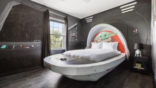 Sleeps 18 Solterra Resort Pool GameRoom Themed BDRs Broad Oak by AvantStay - 7