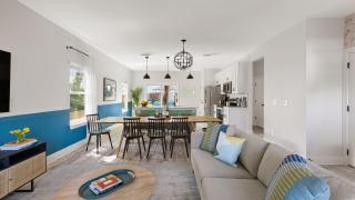 Beach Retreat w Putting Green Hot Tub 2 Free Bikes Golden Hour by AvantStay - 1