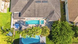 Vilano Villa Near Beach w Saltwater Pool Spa Game Room Built-In Grill - 7