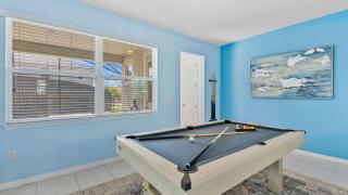 Minutes to Disney Parks Universal Sleeps 21 w Pool Hot Tub Game Room - 1