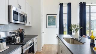 The Heights by AvantStay Modern Condo Minutes from Broadway - 1