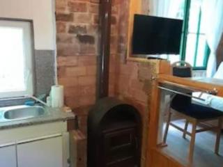 Holiday Home Green Side Cottage - Two Bedroom Holiday Home - 8