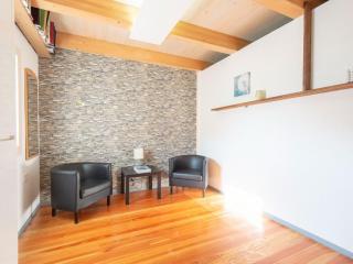 Family-Friendly Serene Retreat Holiday Home - Four Bedroom Holiday Home with Terrace - 7