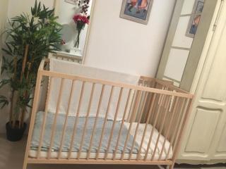 Beach House - 2m from beach - Three Bedroom House - 9