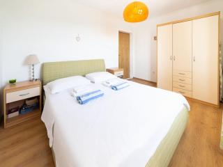 Villa Oliva - Two Bedroom Villa with Terrace and Swimming pool - 5