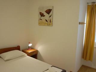 Beach House uljana - Two Bedroom Apartment with Terrace 1 - 6