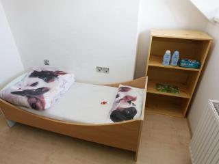 Elegant and Stylish Retreat Apartments with Terrace - Three Bedroom Apartment with Terrace - 3