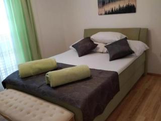 Peaceful Apartments With Style - Studio - 9