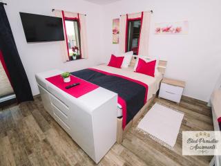 Bled Prestigious and Stylish Apartments - Classic Studio Apartment with Terrace - 3