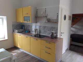 Secluded Authentic Apartment with Terrace - Studio Apartment with Terrace - 6