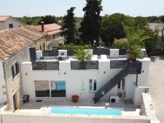 Villa Galant with Pool & Sauna Maru ini - 3