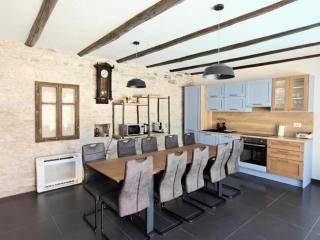 Villa Galant with Pool & Sauna Maru ini - 6